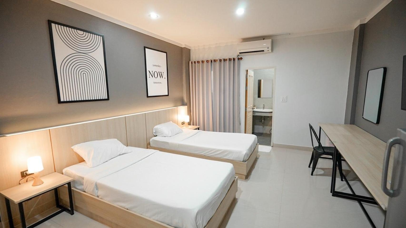 Boonsiri Boutique Hotel Sisaket Exterior photo